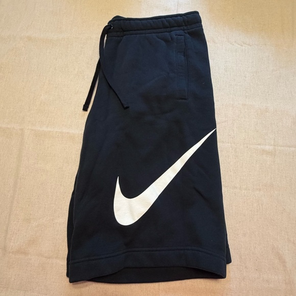 Nike Sweat Shorts - Picture 3 of 3
